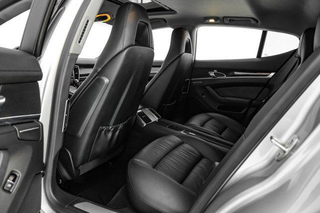 Used 2010 Porsche Panamera S image 36