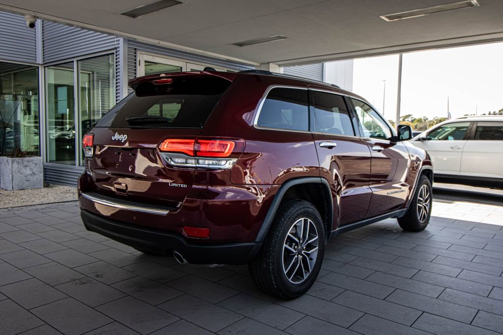 Used 2020 Jeep Grand Cherokee Limited image 2