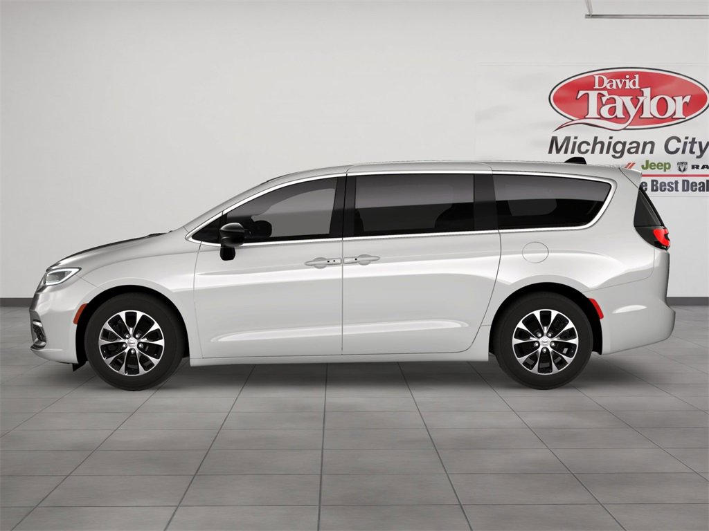 New 2026 Chrysler Pacifica Select image 3