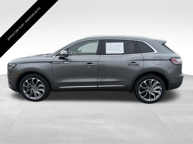 Used 2023 Lincoln Nautilus Reserve image 3