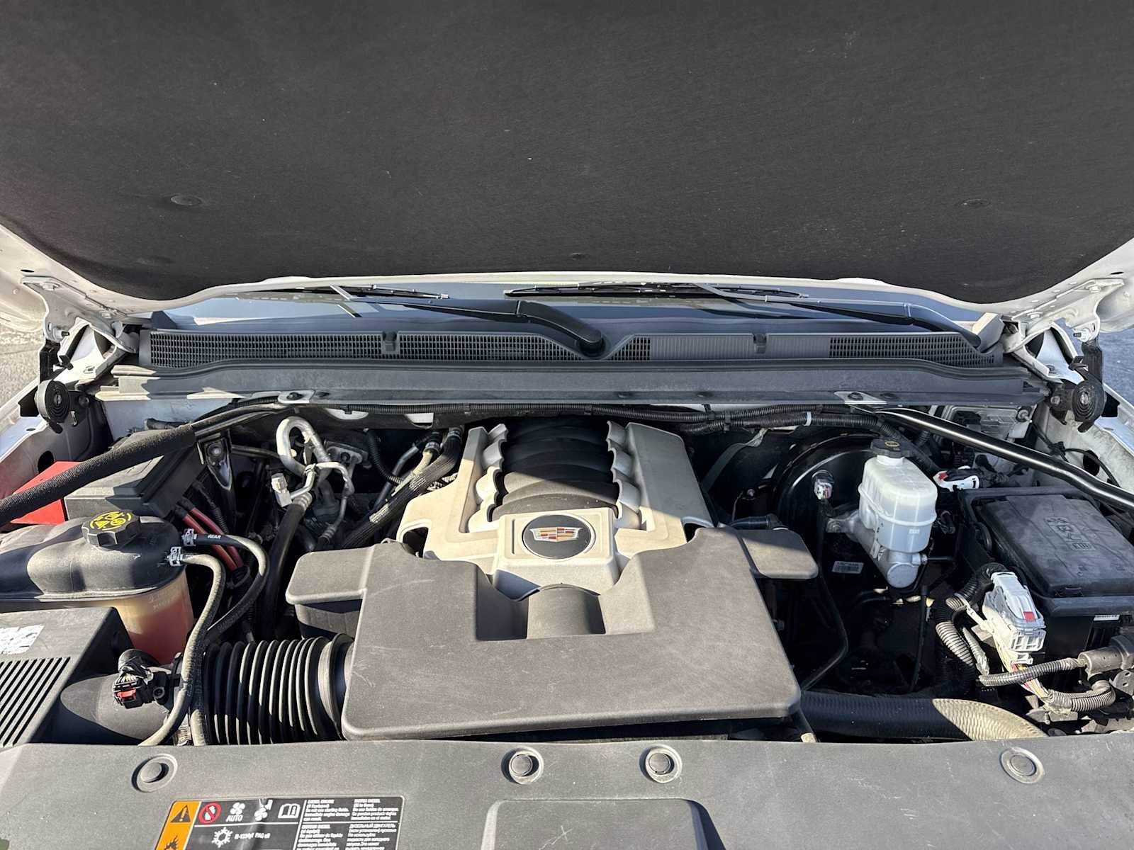 Certified 2019 Cadillac Escalade Platinum AWD/4WD image 18