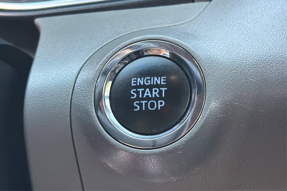 Used 2019 Toyota Avalon XLE w/ Moonroof Package FWD image 33