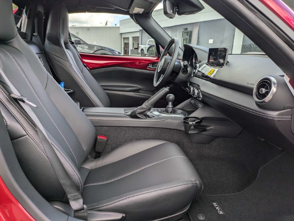 New 2026 MAZDA MX-5 Miata RF Grand Touring RWD image 13