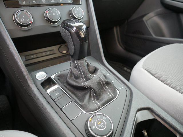 Certified 2022 Volkswagen Taos S AWD/4WD image 29