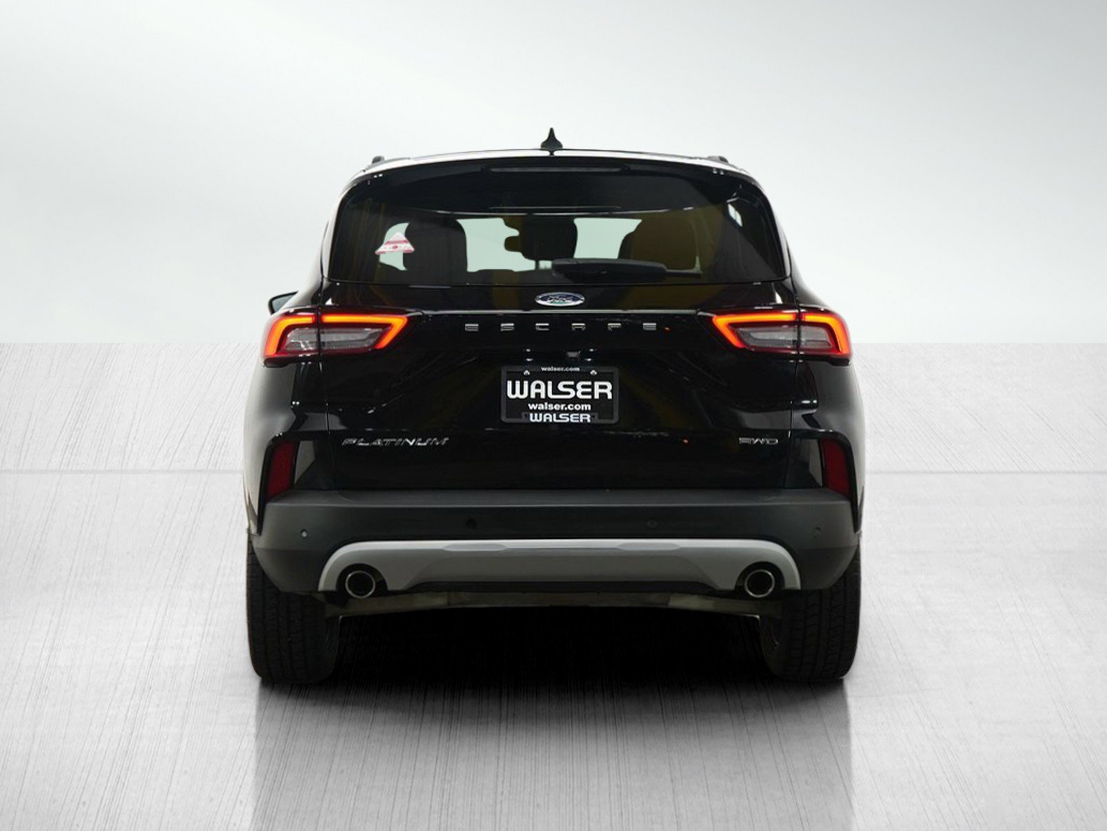 Used 2023 Ford Escape Platinum image 5