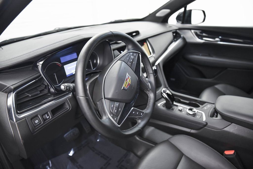 Certified 2025 Cadillac XT5 Premium Luxury image 15