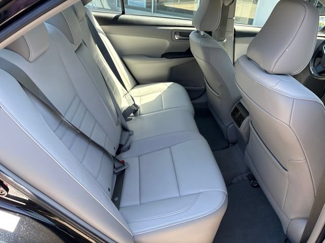Used 2016 Toyota Camry XLE FWD image 31