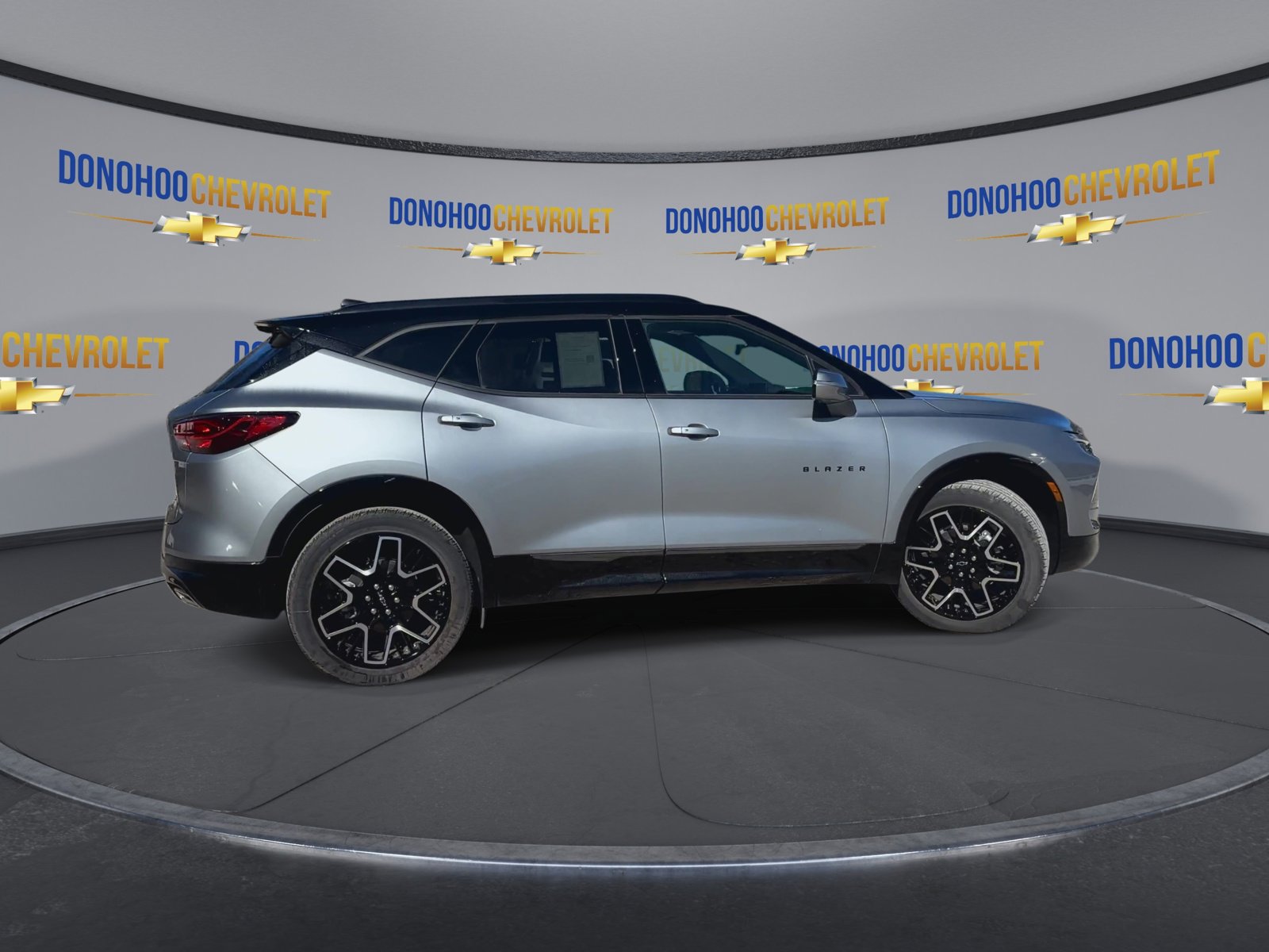 Used 2023 Chevrolet Blazer RS w/ Driver Confidence II Package image 12