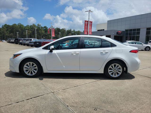 Certified 2026 Toyota Corolla LE w/ LE Premium Package FWD image 2