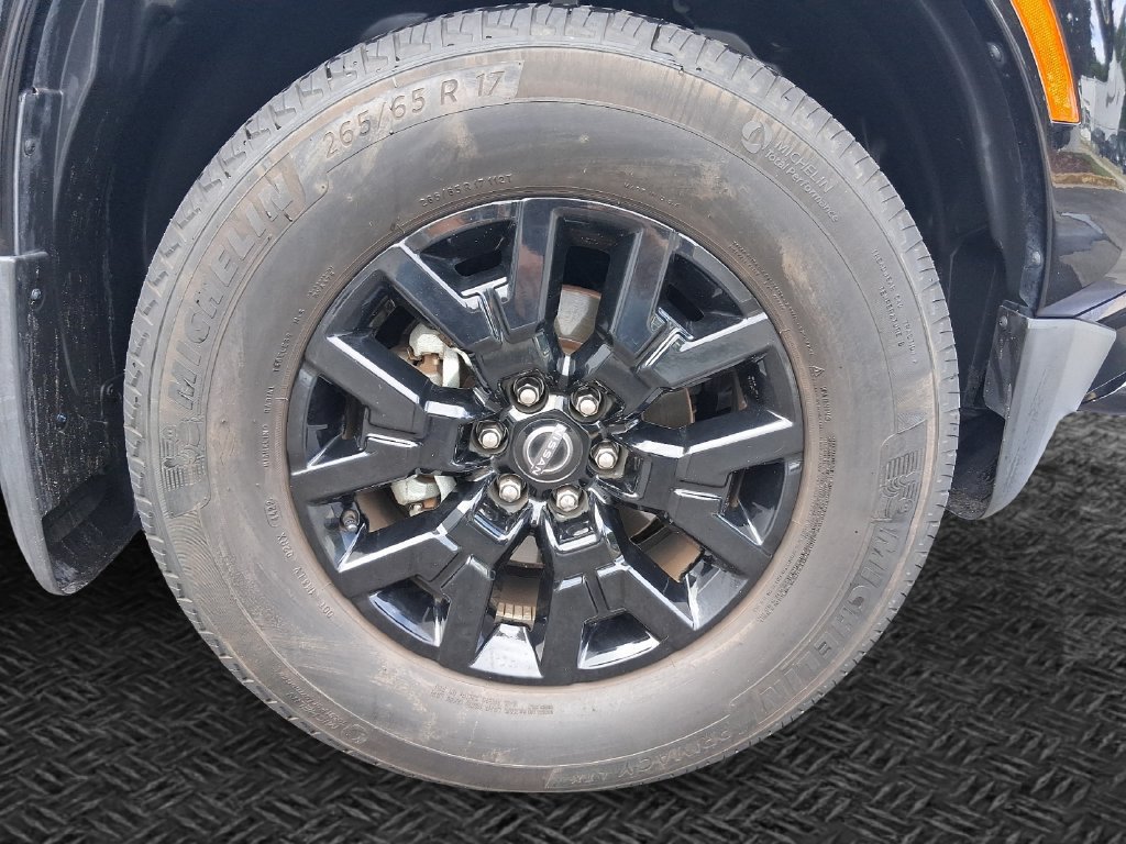 Used 2023 Nissan Frontier SV w/ Midnight Edition Package RWD image 11