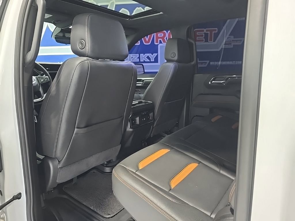 Used 2024 GMC Sierra 1500 AT4 w/ Technology Package image 20