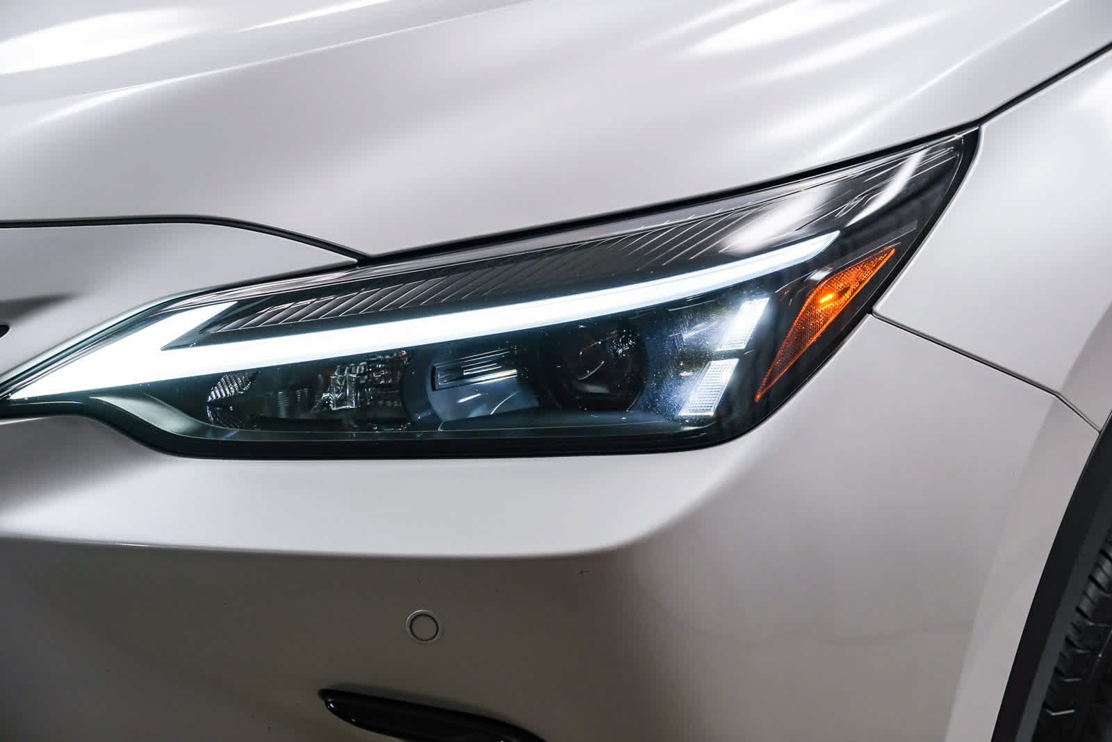 Used 2025 Lexus NX 250 FWD image 11