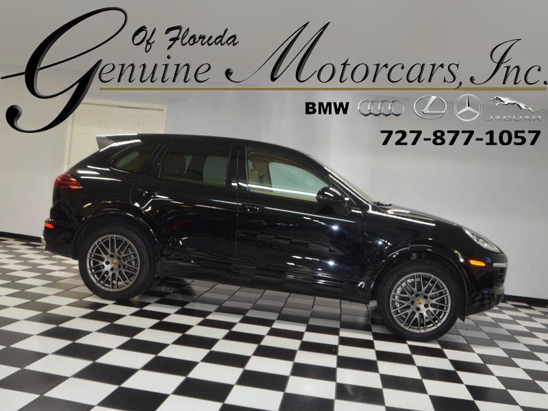 Used 2017 Porsche Cayenne Platinum Edition w/ Premium Package (PJV)