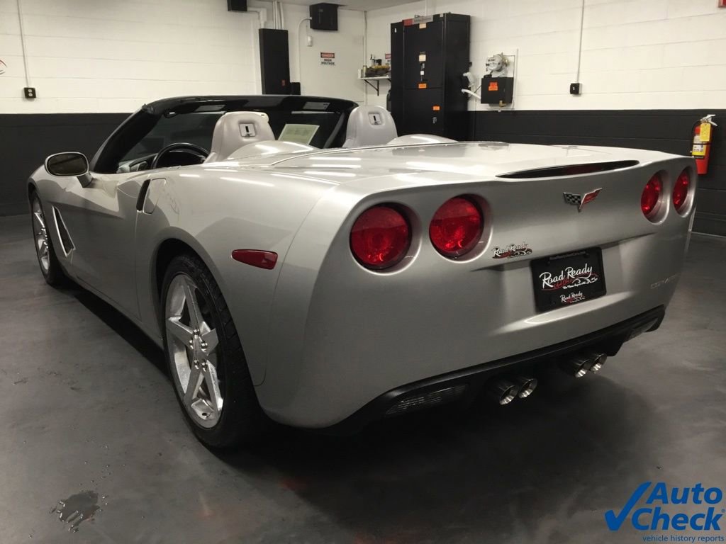 Used 2005 Chevrolet Corvette Convertible w/ Preferred Equipment Group image 8