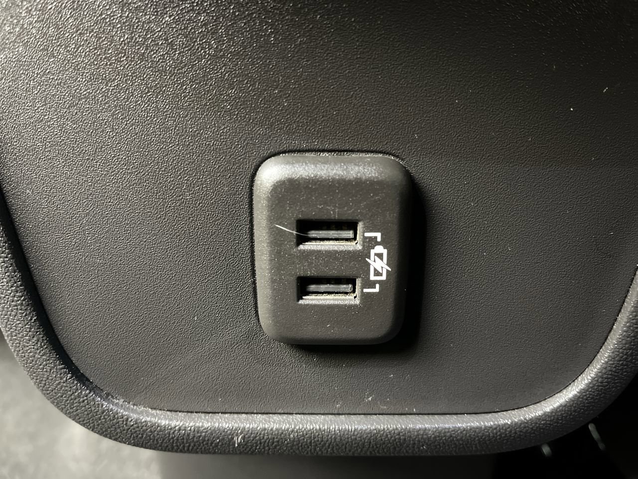 Used 2023 Chevrolet Equinox LT w/ Driver Convenience Package AWD/4WD image 11