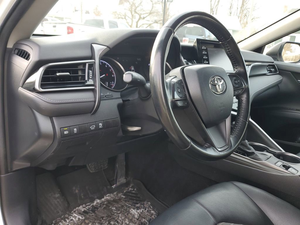 Used 2021 Toyota Camry SE image 13