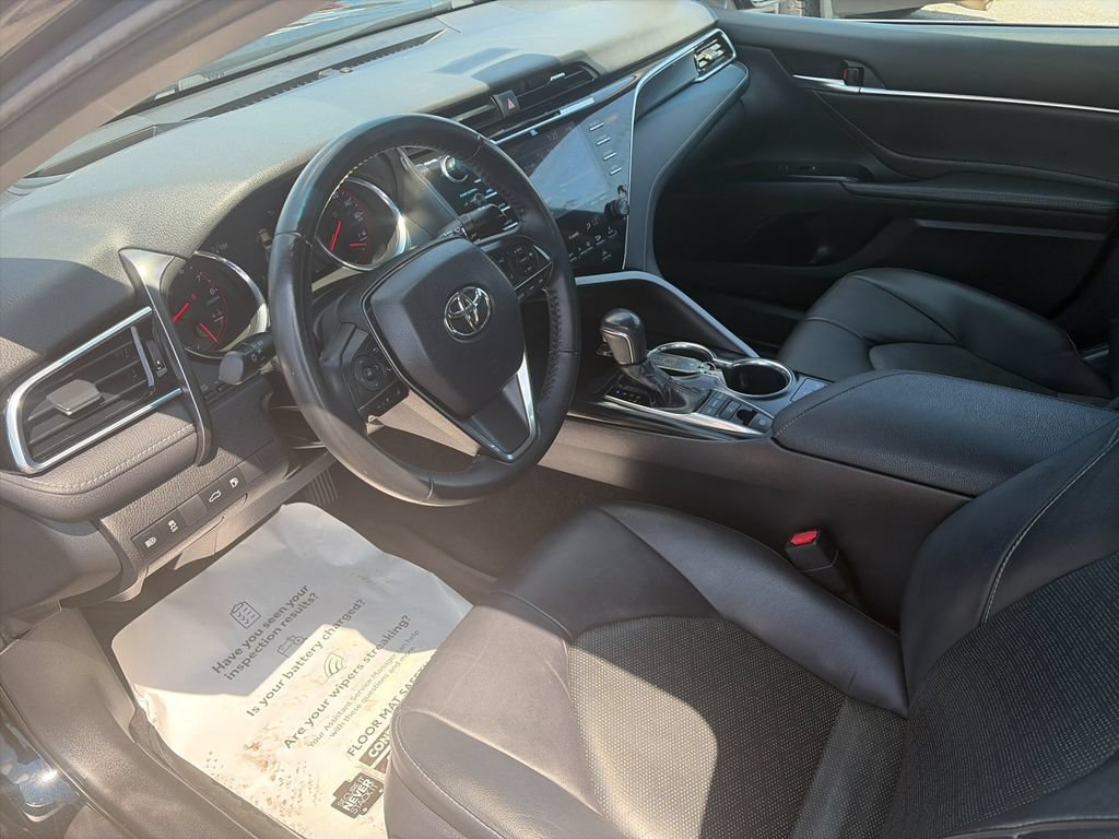 Used 2018 Toyota Camry XSE FWD image 11
