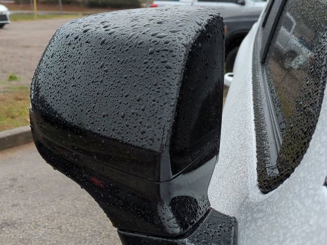 Used 2025 GMC Sierra EV Denali image 12