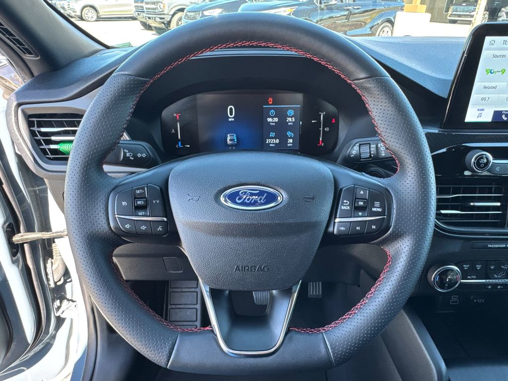Used 2025 Ford Escape ST-Line FWD image 23