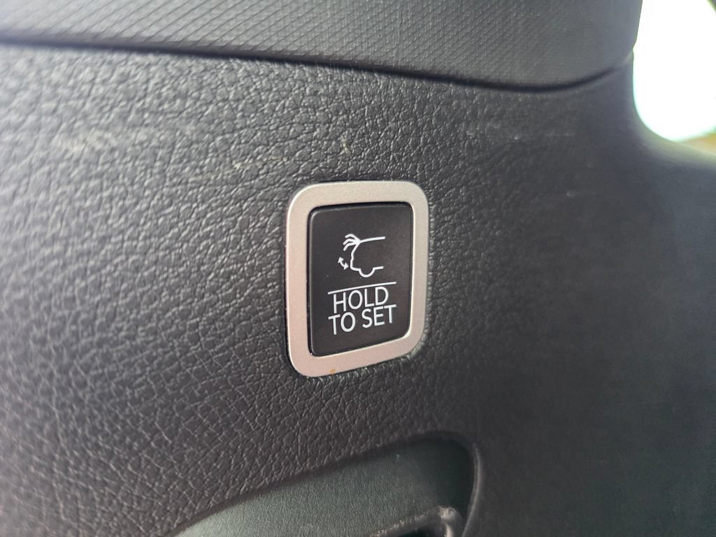 Used 2023 Jeep Wagoneer Series II RWD image 36