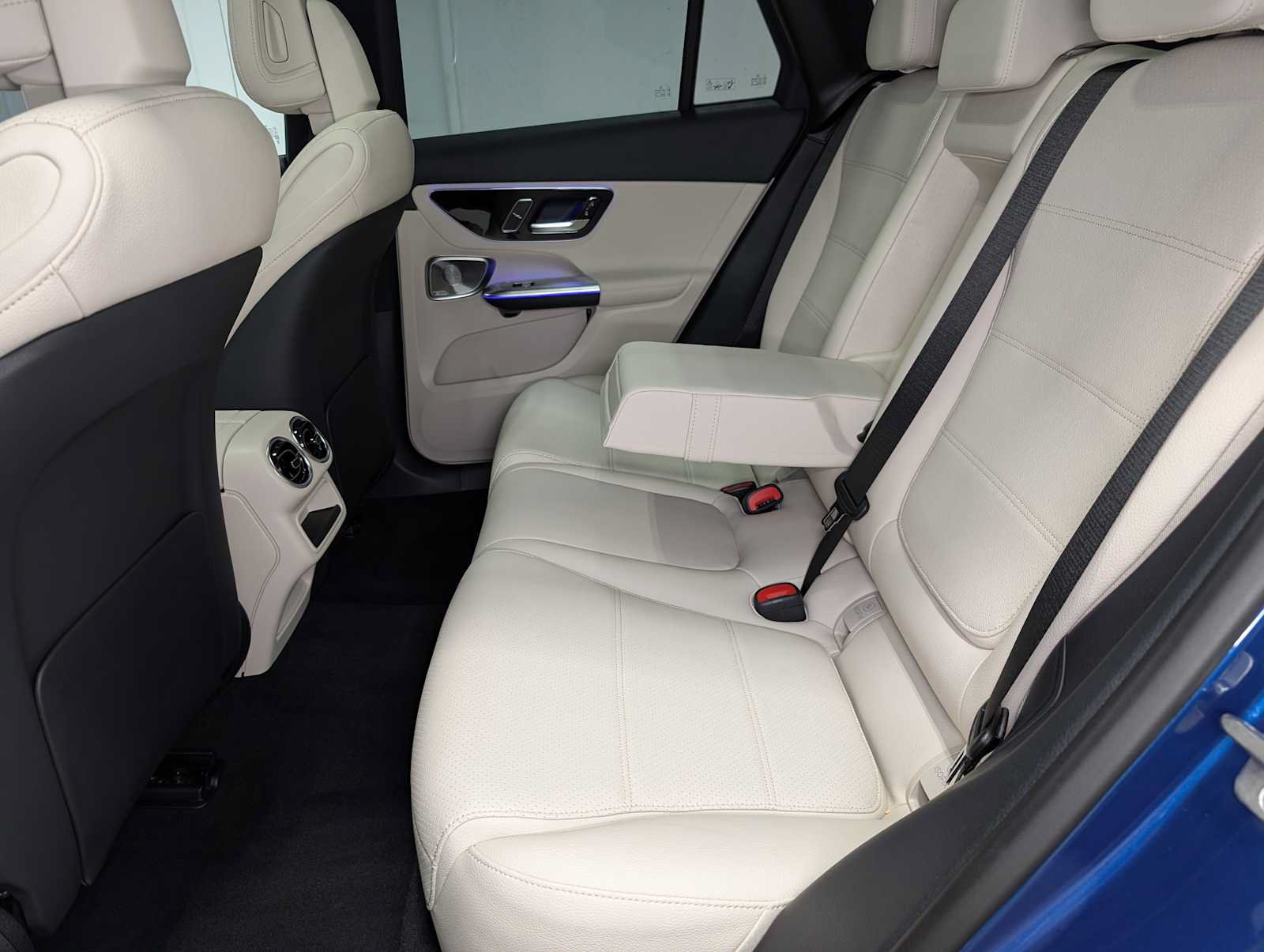 New 2026 Mercedes-Benz GLC 300 4MATIC image 19