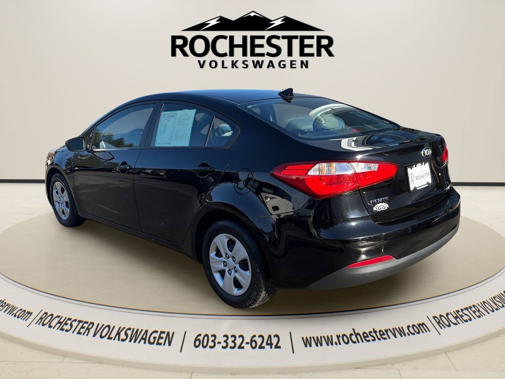Used 2015 Kia Forte LX FWD image 4