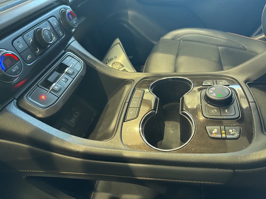 Used 2023 GMC Acadia AT4 w/ Preferred Package image 20