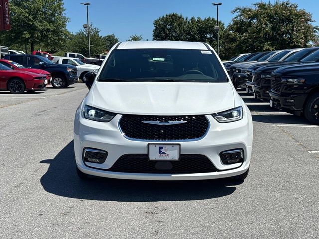 New 2026 Chrysler Pacifica Select image 7