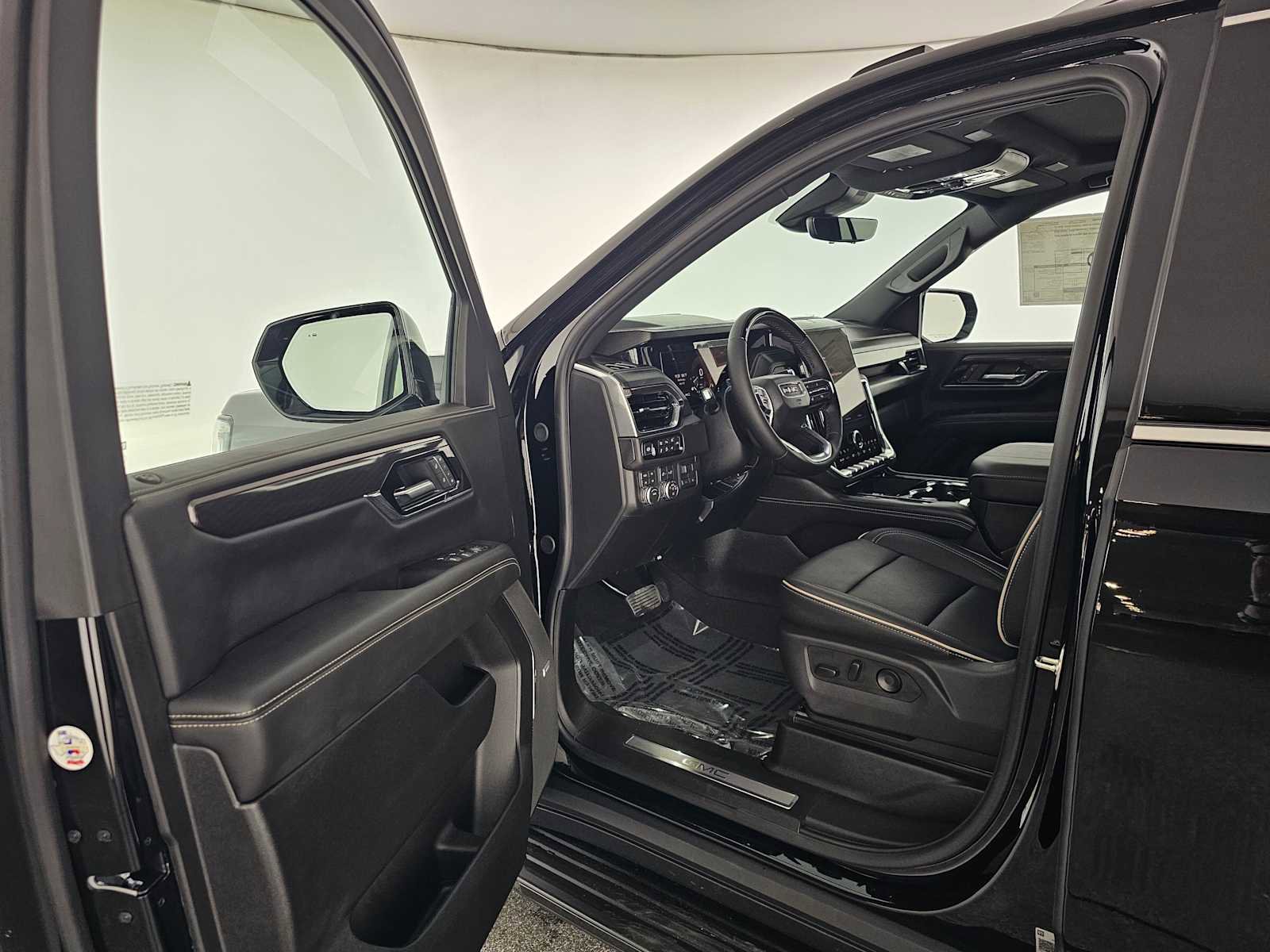 New 2026 GMC Yukon Elevation AWD/4WD image 22
