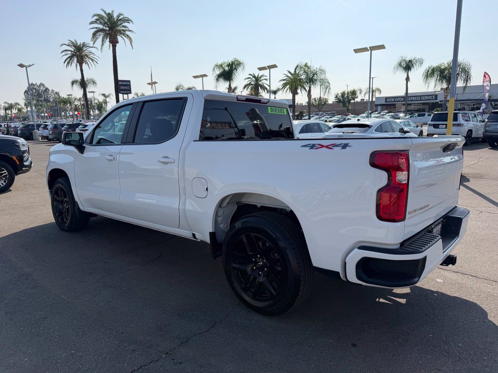 Used 2023 Chevrolet Silverado 1500 RST AWD/4WD image 4