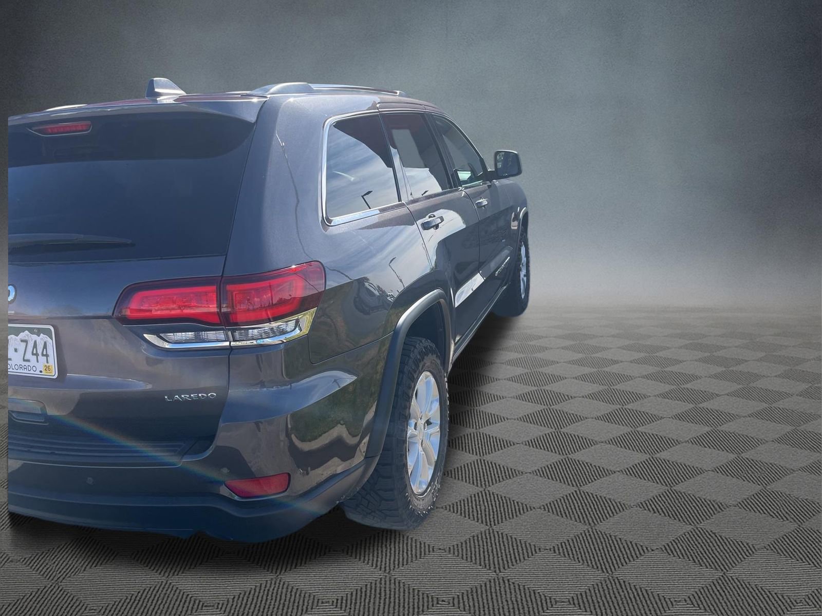 Used 2021 Jeep Grand Cherokee Laredo X image 5