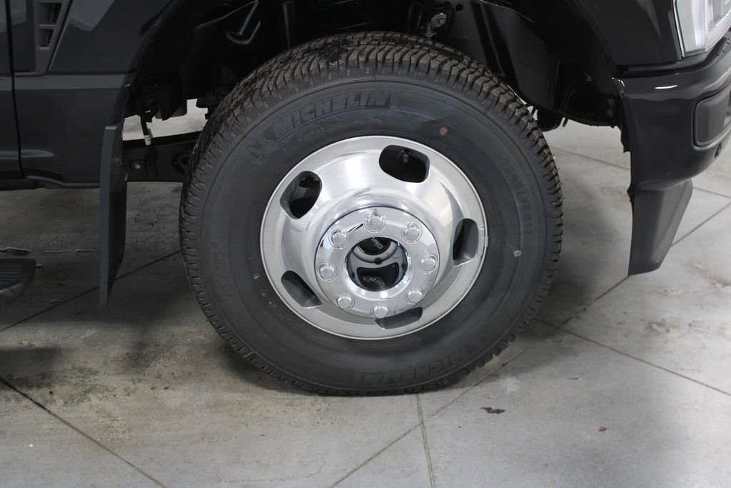 New 2026 Ford F350 Platinum image 15