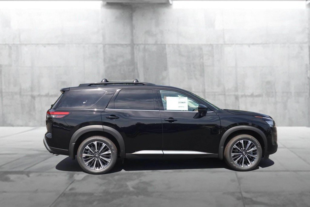 New 2026 Nissan Pathfinder Platinum AWD/4WD image 5