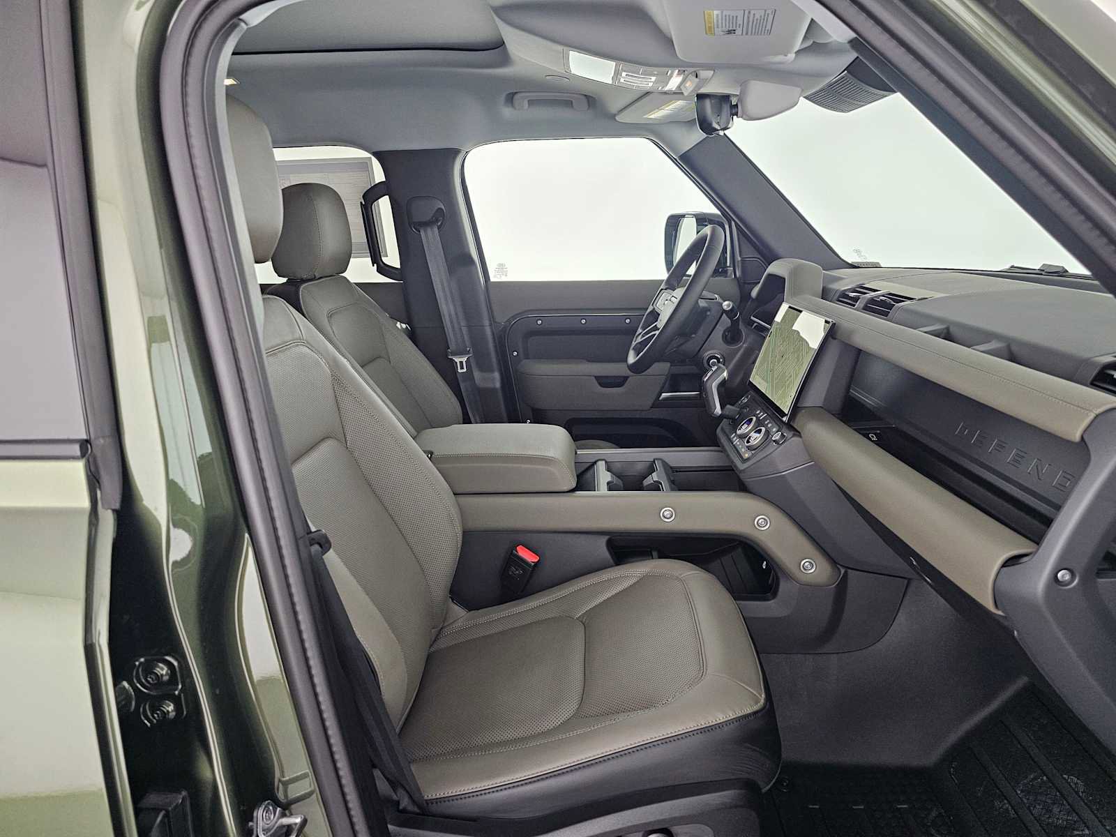 New 2026 Land Rover Defender 110 S image 10