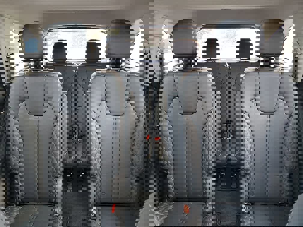 Used 2023 Kia Sorento SX Prestige image 13