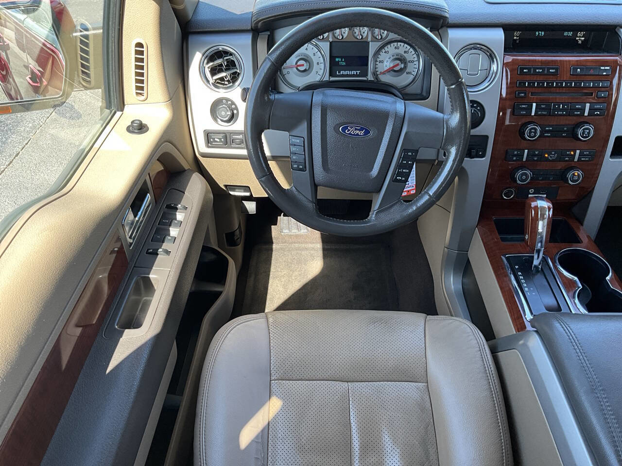Used 2010 Ford F150 Lariat AWD/4WD image 25