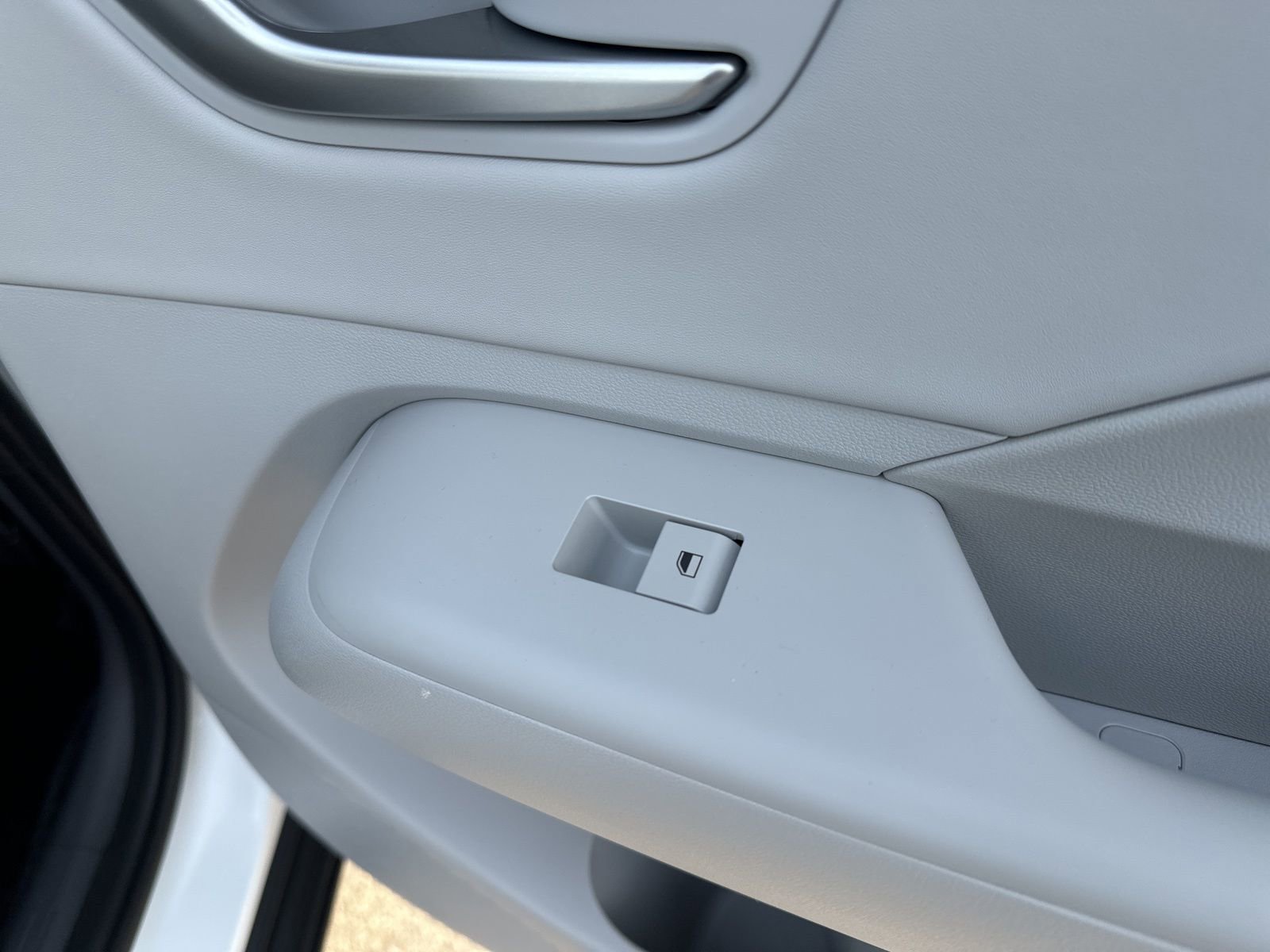 Used 2025 Hyundai Kona Limited image 29