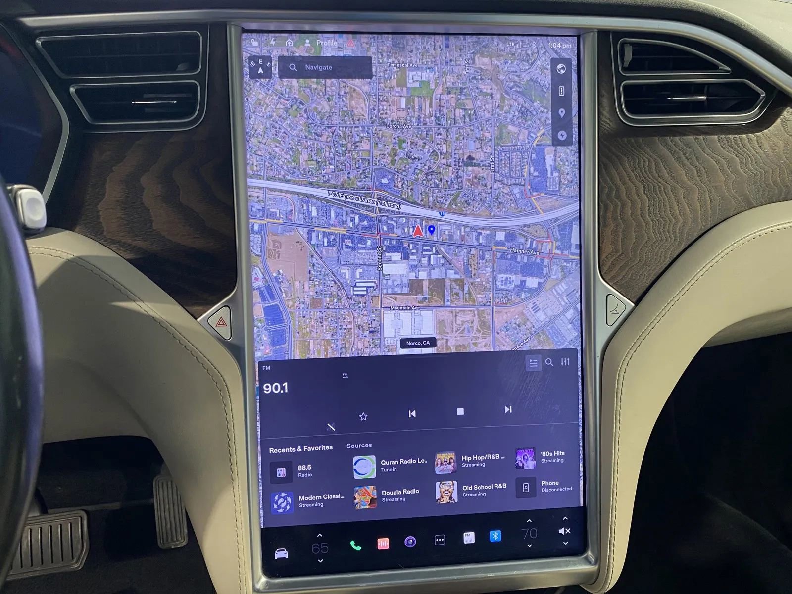 Used 2017 Tesla Model X 75D AWD/4WD image 14