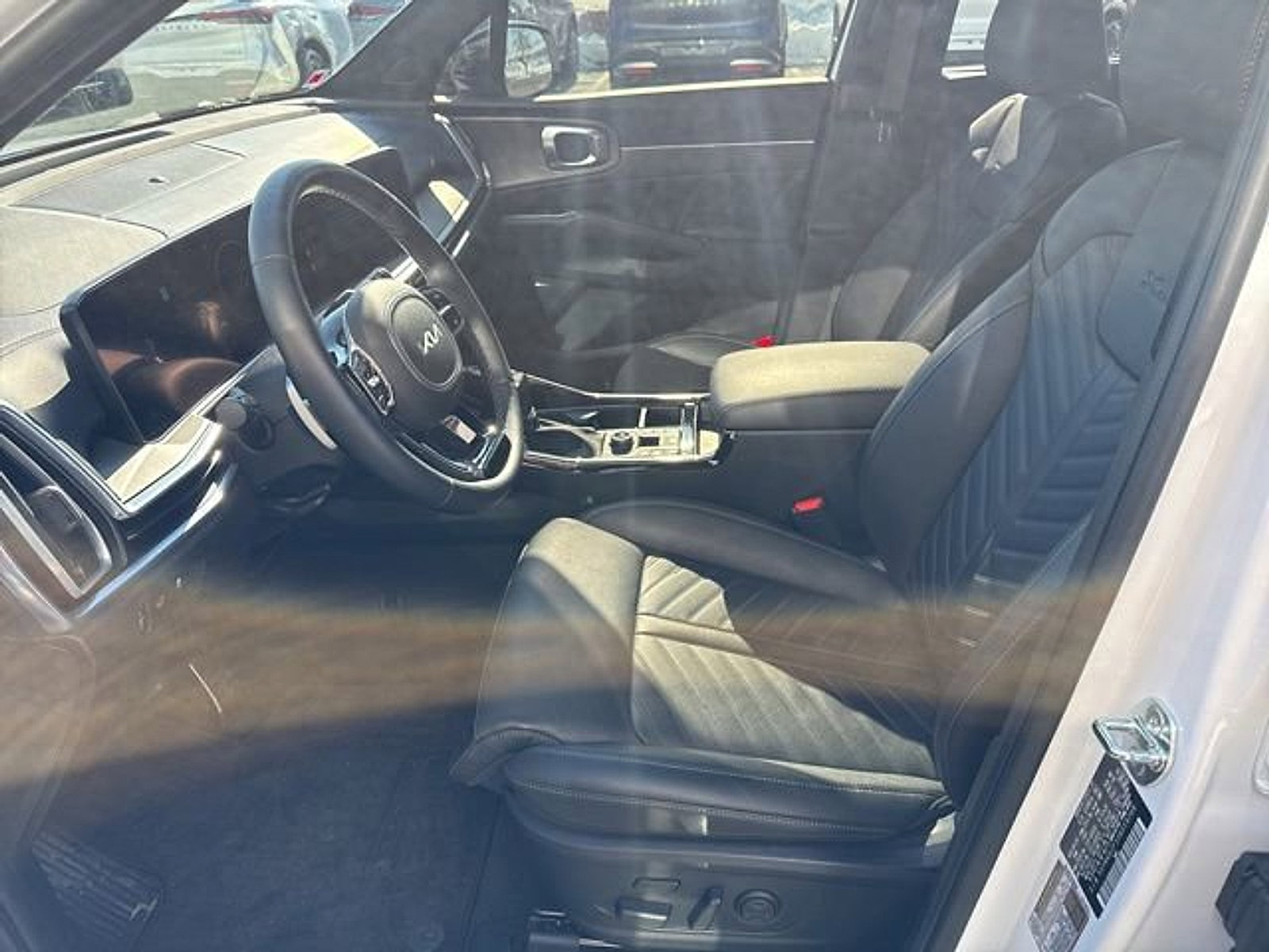 Used 2025 Kia Sorento SX Prestige image 12