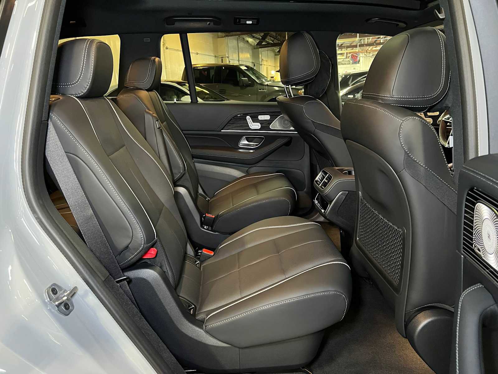 New 2026 Mercedes-Benz GLS 580 4MATIC image 12