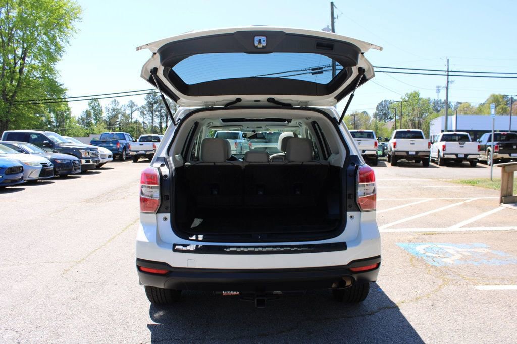 Used 2015 Subaru Forester 2.5i Premium w/ All-Weather Package image 9