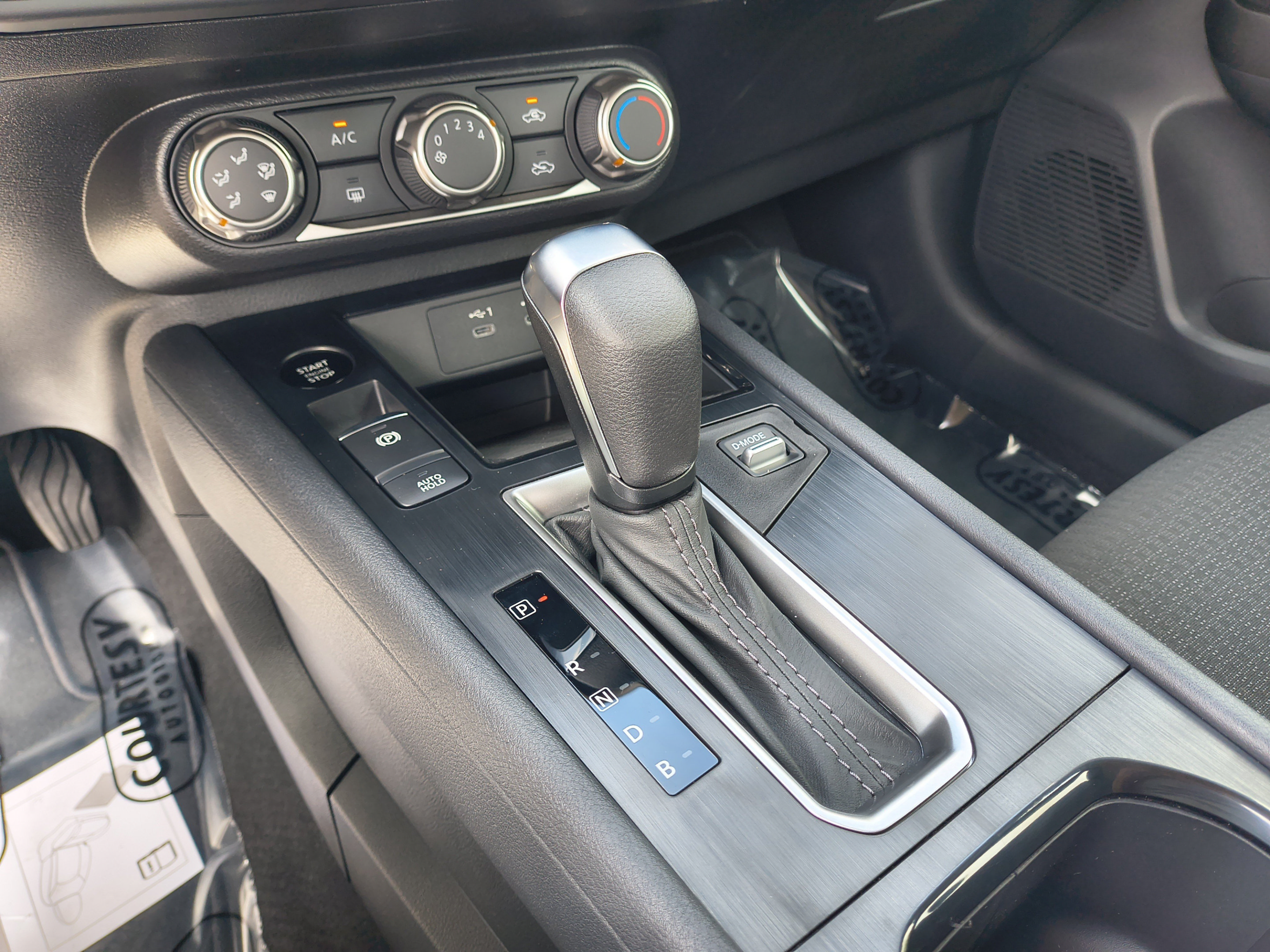 New 2027 Nissan Kicks S FWD image 28