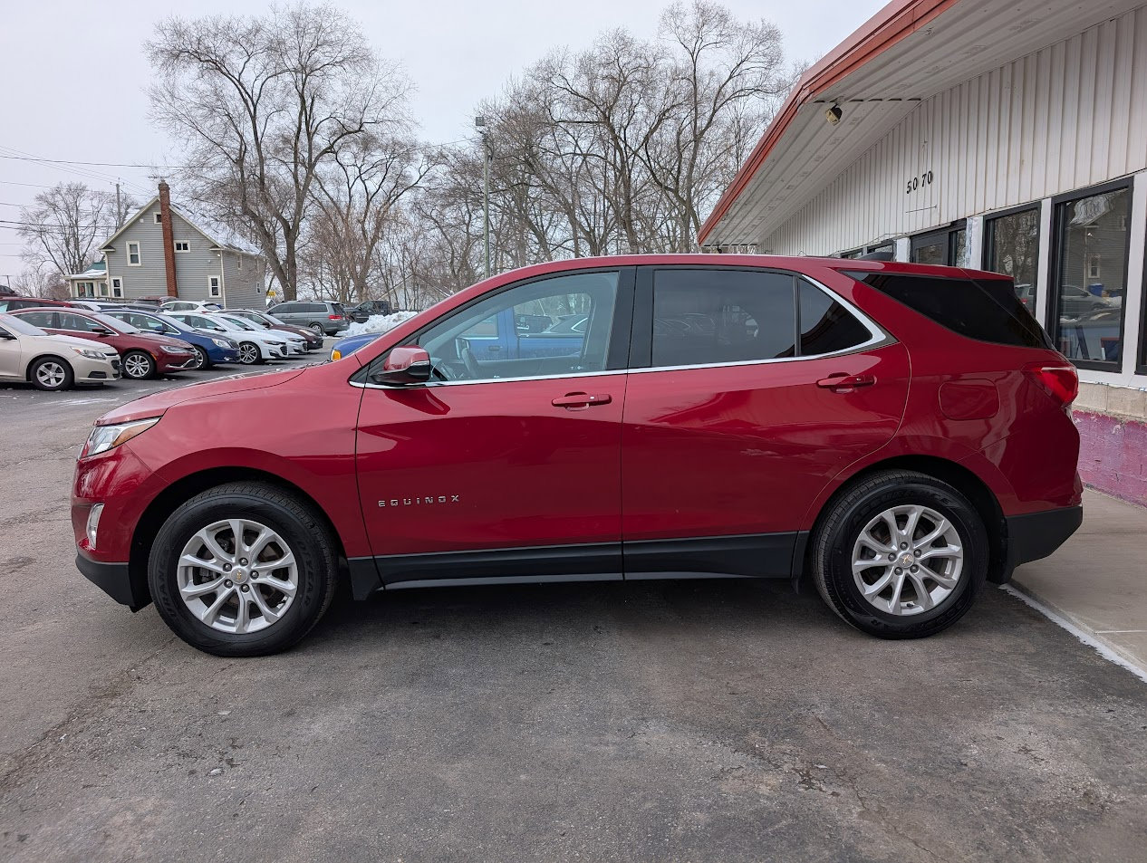 Used 2018 Chevrolet Equinox LT image 4