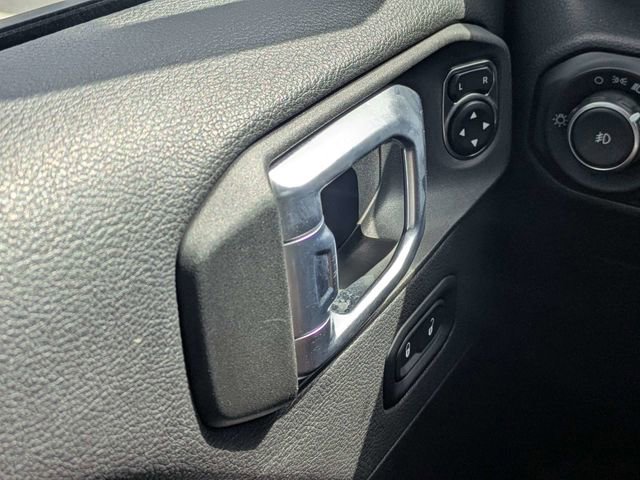 Used 2021 Jeep Wrangler Unlimited Sahara AWD/4WD image 24