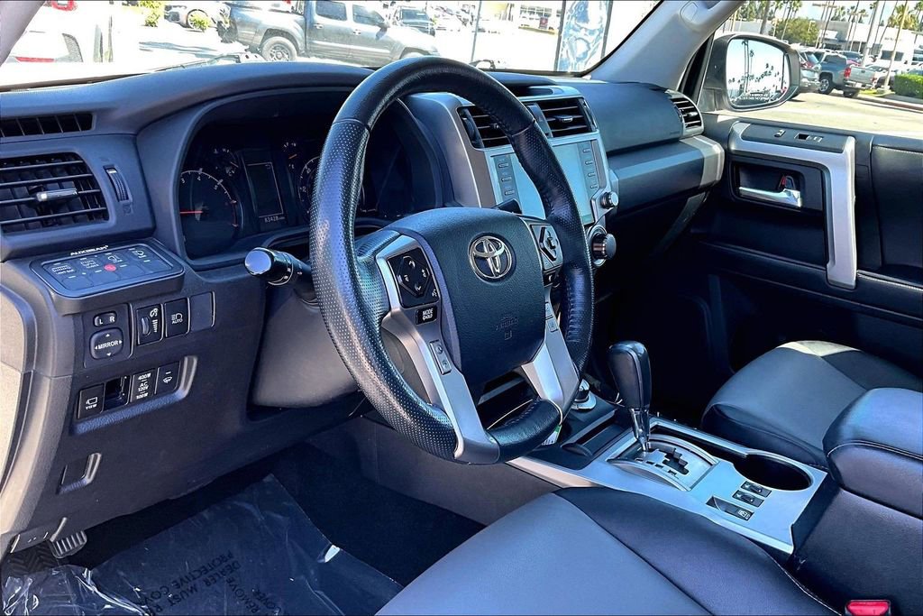 Used 2023 Toyota 4Runner SR5 Premium w/ SR5 Premium Package image 9