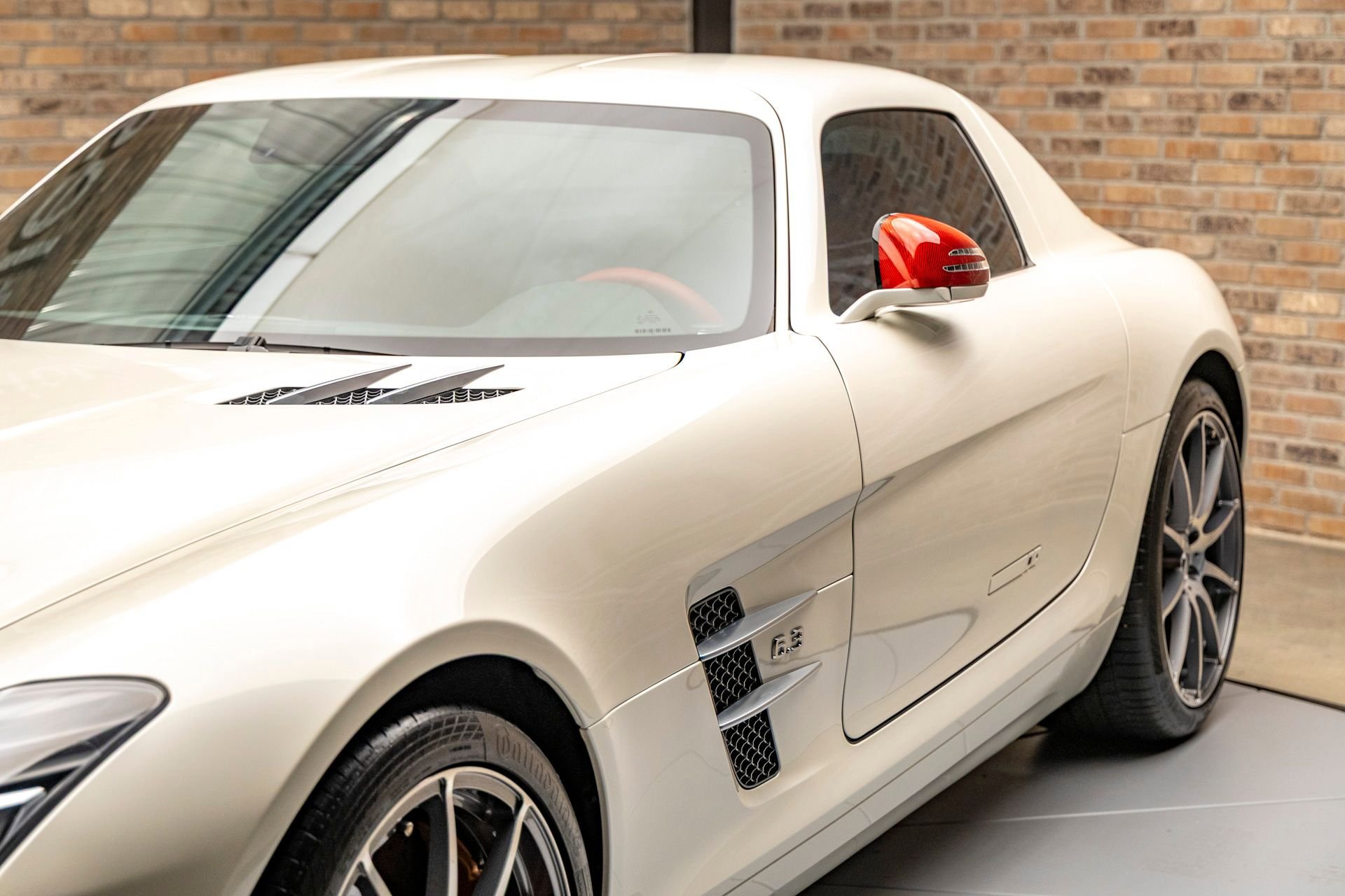 Used 2011 Mercedes-Benz SLS AMG Coupe image 24