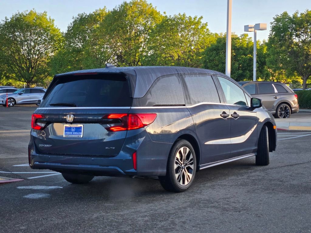New 2026 Honda Odyssey Elite image 4