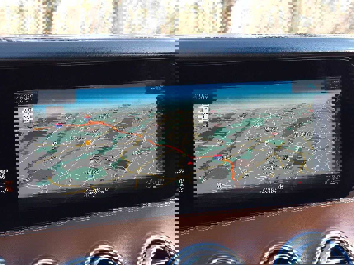 Used 2021 Mercedes-Benz S 560 4MATIC Coupe image 32