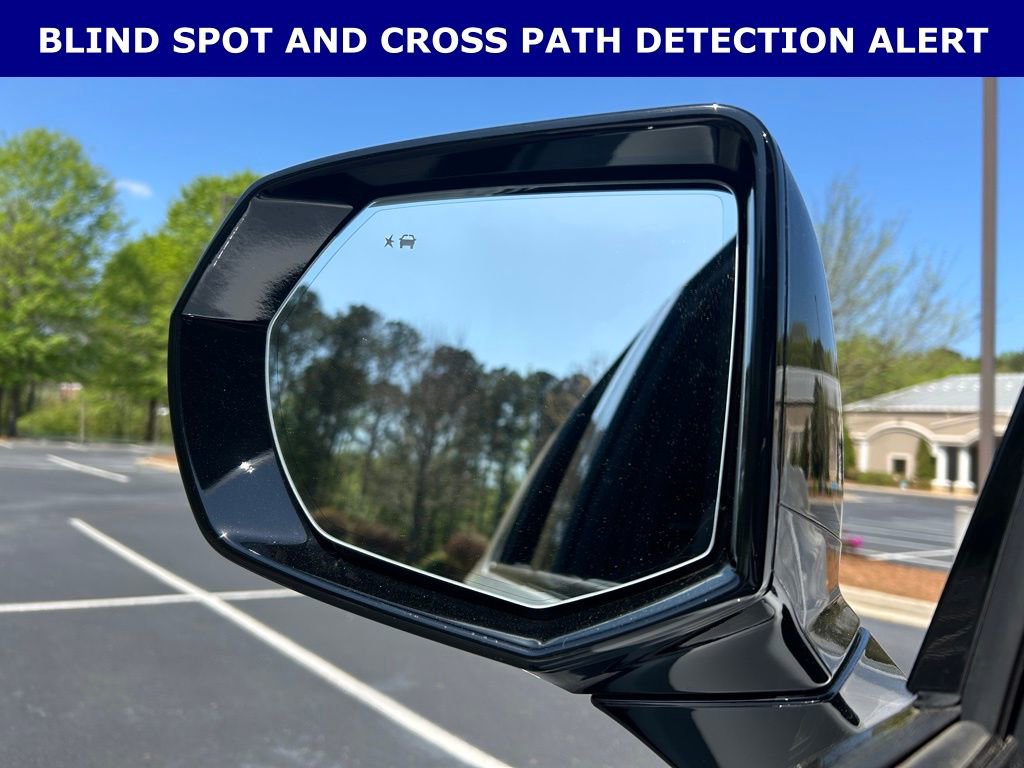 Used 2025 GMC Yukon XL AT4 Ultimate w/ LPO, AT4 Appearance Package AWD/4WD image 11