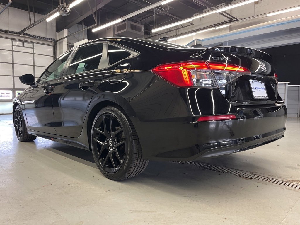 Used 2023 Honda Civic Sport image 5